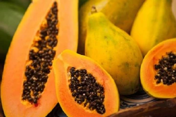அரசாங்கத்தால் பப்பாளிப்பழங்களும் இறக்குமதி