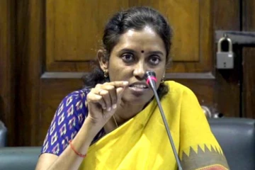 செருப்பு வீச்சு..அராஜக, ஆபாச அரசியலை நடத்தும் பாஜக - கொந்தளித்த எம்.பி ஜோதிமணி