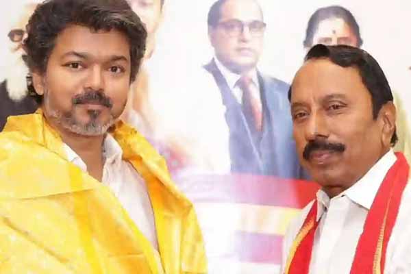 அவர் பேசினால் உங்கள் கதை முடிந்துவிடும்! அதிமுக வை எச்சரித்த செங்கோட்டையன் | Delhi Is Afraid Of Vijay Sengottaiyan