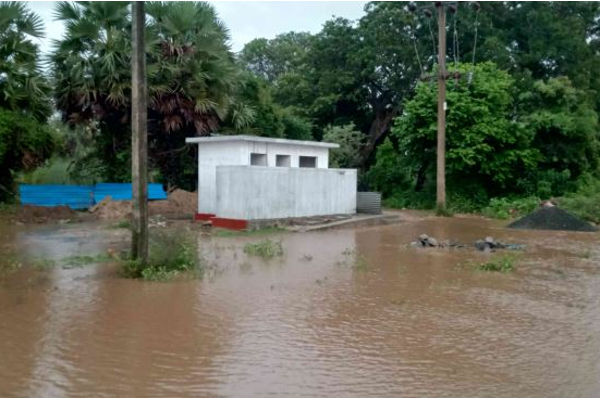 ஒட்டுசுட்டானில் பல இடங்களில் வெள்ளம் (Photos) | Bad Weather Mullaitivu