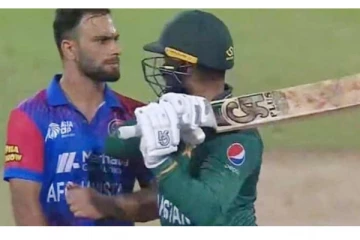 பேட்டால் பாக். வீரர் அடிக்க முயன்ற சம்பவம் - ஐசிசி அதிரடி உத்தரவு