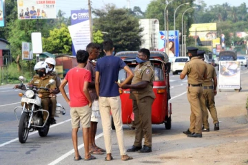 வெளியில் செல்பவர்களுக்கு பொலிஸார் விடுத்துள்ள அறிவிப்பு!