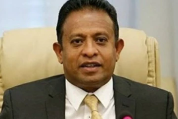 அரசாங்கம் நாட்டுக்கு நகைச்சுவையை வழங்கி வருகிறது - சந்திம வீரக்கொடி