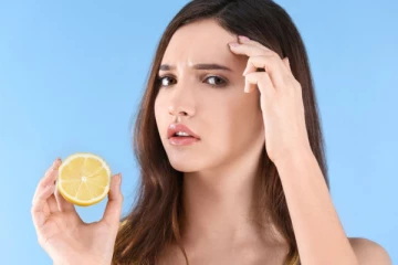 முகத்தில் நேரடியாக எலுமிச்சை தேய்ப்பதால் இத்தனை ஆபத்தா?