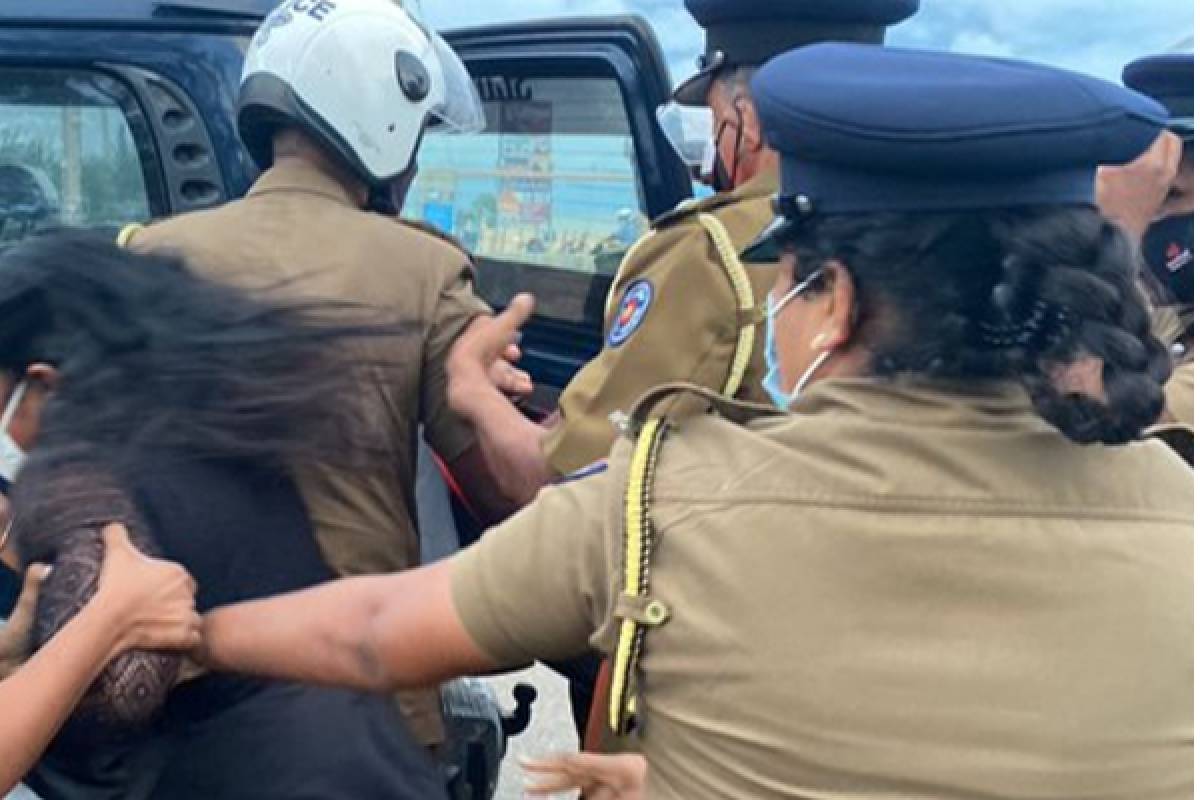 போதைப்பொருளுடன் இரண்டு பெண்கள் கைது! | Two Young Women Arrested With Ice Drugs போதைப்பொருளுடன் இரண்டு பெண்கள் கைது! | Two Young Women Arrested With Ice Drugs