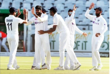 தென்னாப்பிரிக்காவிடம் கெத்து காடிய பும்ரா - வாழ்வா-சாவா? நிலையில் இந்தியா