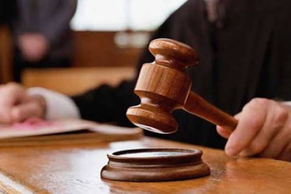 யாழில் சுகாதாரச் சீர்கேட்டுடன் ஐஸ்கிறீம் விற்பனை!நீதிமன்றம் பிறப்பித்துள்ள உத்தரவு | Selling Ice Cream Unsanitary Conditions Jaffna யாழில் சுகாதாரச் சீர்கேட்டுடன் ஐஸ்கிறீம் விற்பனை!நீதிமன்றம் பிறப்பித்துள்ள உத்தரவு | Selling Ice Cream Unsanitary Conditions Jaffna