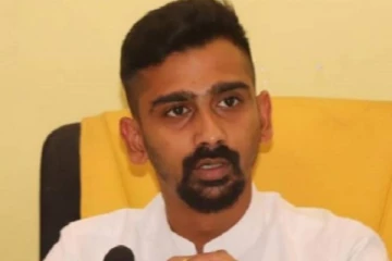 தாய்மையை இழிவுபடுத்தும் பேச்சு - பகிரங்க மன்னிப்பு கோரினார் இராஜாங்க அமைச்சர்