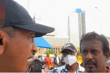 මෙරට සුපිරි ක්‍රීඩකයෙක් අරගල භූමියේ සිට සිදු කළ සංවේදී කතාව මෙන්න.(VIDEO)