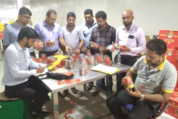 காலாவதி திகதியை மாற்றி சந்தைக்கு விற்பனை செய்யப்படவிருந்த டின் மீன்கள் மீட்பு