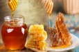 இந்த பொருட்களுடன் தவறியும் தேனை சேர்த்து சாப்பிடாதீங்க... உயிருக்கே ஆபத்தாம்!
