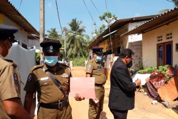 20 வயது மனைவியை கொலை செய்துவிட்டு காவல் நிலையத்தில் சரணடைந்த கணவன்! வெளிவரும் பின்னணி