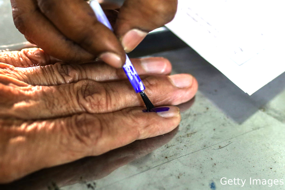 Tamil Nadu elections illegal voting, Sri Lankan Tamil arrested Chennai, Foreign passport voting India, Election Commission Tamil Nadu, Chennai airport immigration arrest, OCI cardholders voting issue #TamilNaduElections #IllegalVoting #SriLankanTamil #ChennaiAirport #ElectionCommission #ForeignPassport #IndiaPolitics