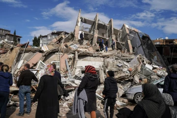 உலகை உலுக்கிய துருக்கி நிலநடுக்கம்! 11 நாட்களின் பின்னர் உயிருடன் மீண்டு வந்த மூவர்