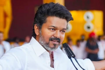 ஜோசப் விஜய் சந்திரசேகர் எனும் நான்..! அரியாசனம் ஏறினால் போடப்போகும் முதல் கையெழுத்து