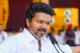 ஜோசப் விஜய் சந்திரசேகர் எனும் நான்..! அரியாசனம் ஏறினால் போடப்போகும் முதல் கையெழுத்து