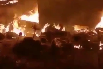 லெபனானில் பயங்கரம்! எரிபொருள் டேங்கர் வெடித்து 20 பேர் பலி.. 80 பேர் காயம்: திகிலூட்டும் காட்சி