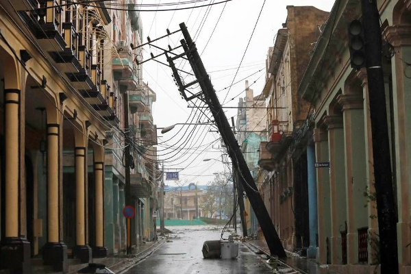 துவம்சம் செய்த புயல்... மொத்தமாக இருளில் மூழ்கிய நாடு | Cuba Suffers Complete Blackout After Storm