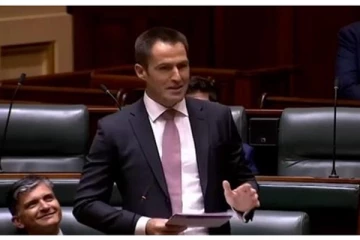 கல்யாணம் பண்ணிப்போமா.. நாடாளுமன்றத்தில் காதலை சொன்ன எம்பி!