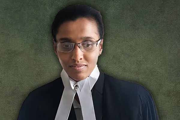 கேரளாவில் பார்வை மாற்றுத்திறனாளி நீதிபதி ஆனார்! | First Visually Challenged Judge Thanya Nathan