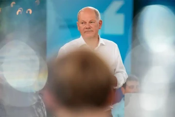 புலம்பெயர்வோரை எல்லையிலேயே திருப்பி அனுப்ப வலியுறுத்தல்: ஜேர்மன் மக்கள் கருத்து என்ன?