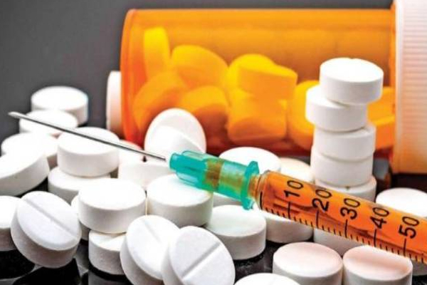 யாழில் இளைஞர்களின் நெகிழ்ச்சியான செயல்: குவியும் பாராட்டுக்கள் | Young People Who Were Holding Drug Pills In Jaffna