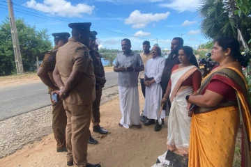 மட்டக்களப்பில் பொலிஸாரின் அச்சுறுத்தல்களை மீறி நடைபெற்ற முள்ளிவாய்க்கால் நினைவு நிகழ்வு