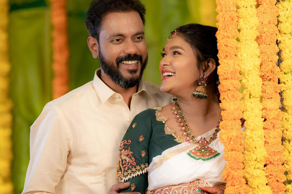 சீரியல் நடிகை நக்ஷத்திராவுக்கு குழந்தை பிறந்தாச்சு! போட்டோவுடன் இதோ | Serial Actress Nakshatra Blessed With Baby Girl