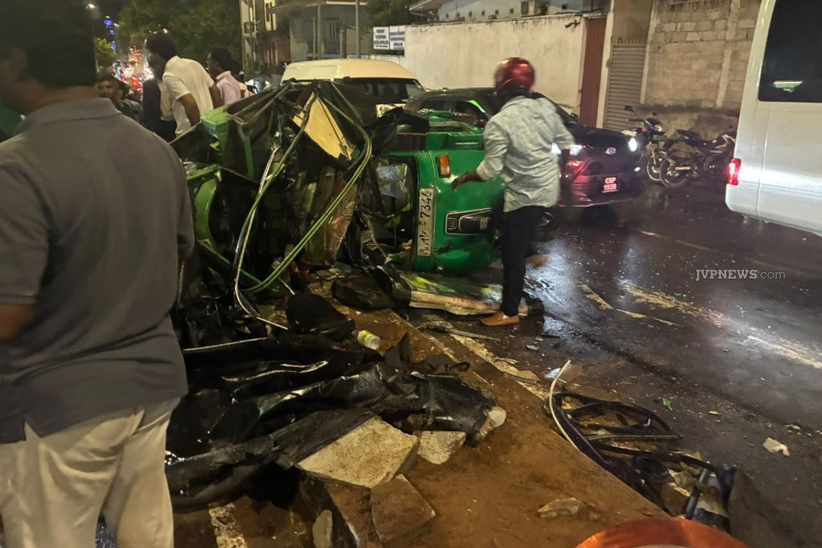 மூவரை பலியெடுத்த கோர விபத்து ; மருத்துவப் பரிசோதனையில் வெளிவந்த அதிர்ச்சி | Accident In The Mattakkuli மூவரை பலியெடுத்த கோர விபத்து ; மருத்துவப் பரிசோதனையில் வெளிவந்த அதிர்ச்சி | Accident In The Mattakkuli