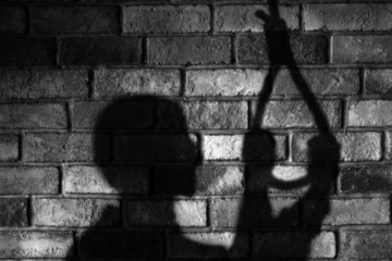 மனைவி கேட்ட ஒரு கேள்வி - தூக்கிட்டு தற்கொலை செய்துக் கொண்ட கணவன்