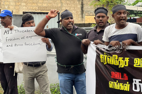 துப்பாக்கி முனையில் படுகொலை செய்யப்பட்டமையை பேனா முனையால் சர்வதேசத்திற்கு கூறினோம்! | Sri Lanka Press Freedom Media Freedom Journalist