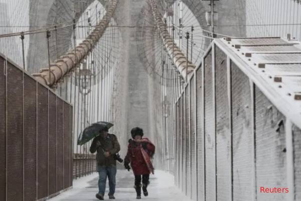 5,000க்கும் மேற்பட்ட விமானங்கள் ரத்து... அமெரிக்காவின் வடகிழக்கைத் தாக்கிய பனிப்புயல் | North East Powerful Winter Storm 5,000க்கும் மேற்பட்ட விமானங்கள் ரத்து... அமெரிக்காவின் வடகிழக்கைத் தாக்கிய பனிப்புயல் | North East Powerful Winter Storm