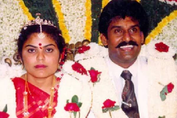 மகன் தனுஷ் திருமணம் இருக்கட்டும்!! நெப்போலியன் திருமணத்தில் மணப்பெண் செய்த செயல்.. | Interesting Fact Happened In Nepoleans Marriage மகன் தனுஷ் திருமணம் இருக்கட்டும்!! நெப்போலியன் திருமணத்தில் மணப்பெண் செய்த செயல்.. | Interesting Fact Happened In Nepoleans Marriage