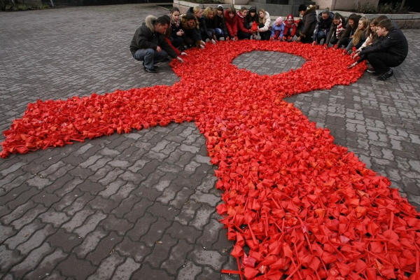 76,000 people affected hiv in cambodia