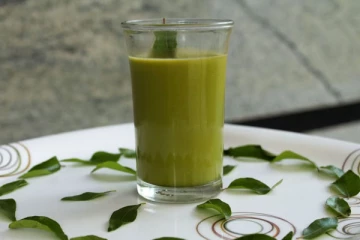 நீங்க ரொம்ப ஆரோக்கியமா இருக்கணுமா? அப்போ கறிவேப்பிலை ஜூஸ் பயன்படுத்துங்கள்