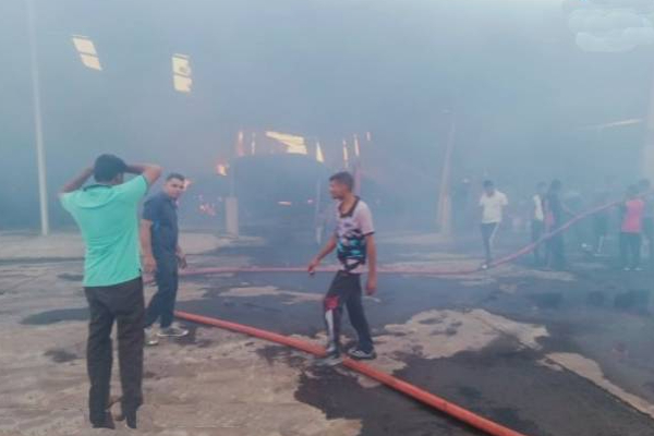 வவுனியா தும்புத் தொழிற்சாலையில் திடீரென ஏற்பட்ட் தீ விபத்து! | Fire Accident In Vavuniya Coir Factory