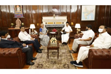 தமிழக முதலமைச்சர் மு.க.ஸ்டாலின் - மத்திய நிதியமைச்சர் நிர்மலா சீதாராமன் சந்திப்பு