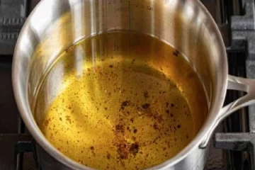 சமையலுக்கு ஒரே எண்ணெய்யை பலமுறை பயன்படுத்துகிறீர்களா? இதனால் வரும் ஆபத்தையும் தெரிந்து கொள்ளுங்கள்