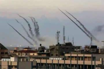 ஹிஸ்புல்லா - இஸ்ரேல் பதற்றத்தின் தீவிரம் : லெபனானில் இருந்து இஸ்ரேல் மீது 20 ரொக்கெட்டுகள் தாக்குதல்