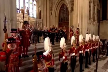 இங்கிலாந்து நாடாளுமன்றத்தில் ஒலித்த புதிய தேசிய கீதம்!