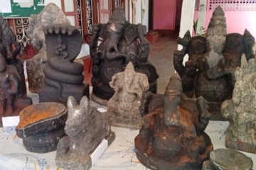 කෝවිල්වලින් වටිනා දේව ප්‍රතිමා සොරකම් කොට විකුණු කල්ලියක් මාට්ටු වෙයි..