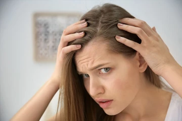 தலைமுடி உதிர்வை முற்றிலும் தடுக்க வேண்டுமா? இதோ சில எளிய வழிமுறைகள்