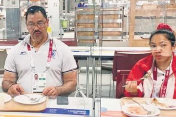 மீராபாயின் பயிற்சியாளருக்கு அடித்த அதிர்ஷ்டம்...!