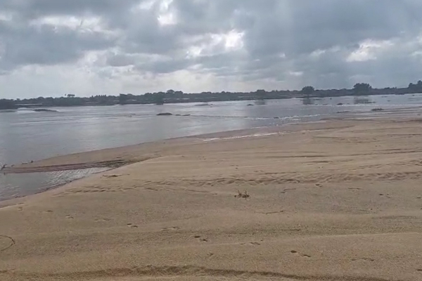 திருகோணமலையில் கடற்கரையாக மாறிய விவசாய நிலங்கள்! | Agricultural Lands Turned Beach Trincomalee Ditwah திருகோணமலையில் கடற்கரையாக மாறிய விவசாய நிலங்கள்! | Agricultural Lands Turned Beach Trincomalee Ditwah