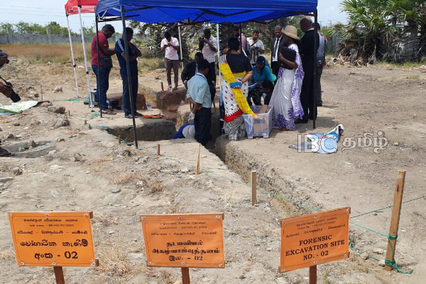 கொன்று புதைக்கப்பட்ட மக்கள் - அதிர வைக்கும் ஆணைக்குழுவின் அறிக்கை | Chemmani Mass Grave Site Human Rights Report
