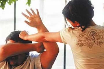 வெளிநாட்டு கணவனை அடித்து துன்புறுத்திய இலங்கை பெண்!