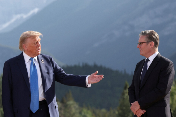 பிரித்தானியாவுக்கு ட்ரம்ப் விடுத்த எச்சரிக்கை! அதிரடியாக பதில் வழங்கிய ஸ்டார்மர் | Trump Warns Uk Doing Business With China பிரித்தானியாவுக்கு ட்ரம்ப் விடுத்த எச்சரிக்கை! அதிரடியாக பதில் வழங்கிய ஸ்டார்மர் | Trump Warns Uk Doing Business With China