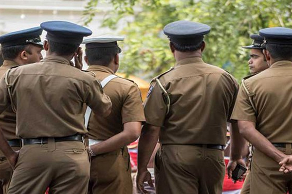 வைத்தியசாலையில் அனுமதிக்கப்பட்ட பெண்ணின் மோதிரங்களை திருடிய தாதி | Nurse Steals Hospitalized Womans Rings