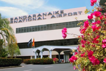 கட்டுநாயக்க வந்த விமானத்திற்கு வெடிகுண்டு மிரட்டல்