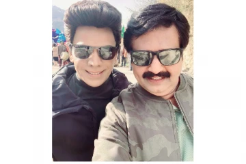 மிஸ் யூ விவேக் சார்...லெஜண்ட் சரவணன் பகிர்ந்த புகைப்படங்கள் - இணையத்தில் வைரல்